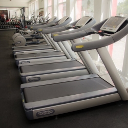 zeus fitness club toplianska 132 raslavice fitnescentrum na e-fitko.sk